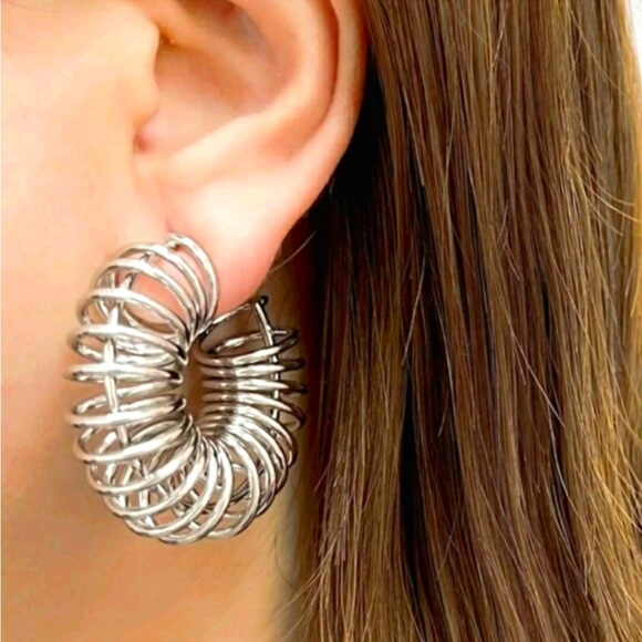 "Andi" Spring Hoop Silver Earrings - Picture 1 of 4